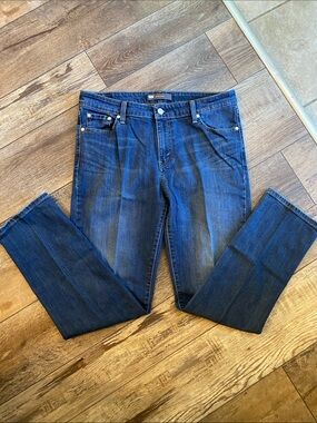 Levi's Men's Indigo Blue Slim Straight Jeans